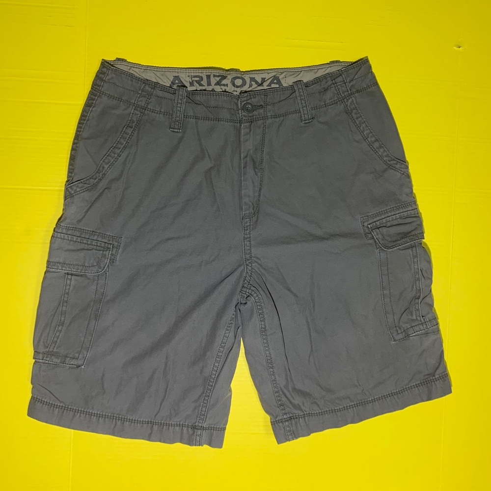 The Oringinal Arizona Jean Company cargo shorts